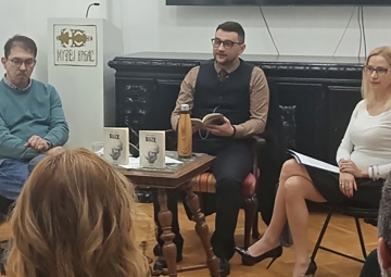 Представљена збирка поезије 
